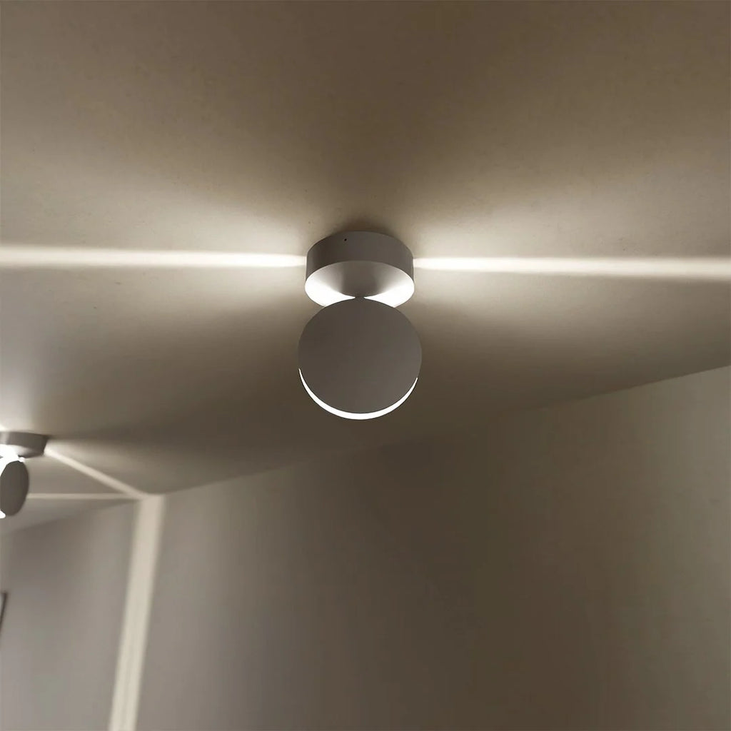 LED-Wandleuchte mit 360° drehbarem Licht und beidseitigem quadratischem Lichteffekt, wasserabweisend