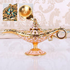 Aladdin Wunderlampe mit orientalischen Verzierungen