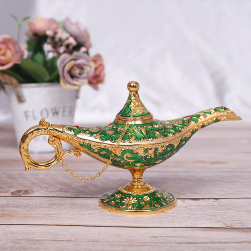 Aladdin Wunderlampe mit orientalischen Verzierungen