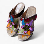 Sandalen mit Blumenverzierung – Bohemian-Stil