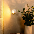 Kabellose Wandleuchte mit Magnetbefestigung, 360° drehbar, Fernbedienung, Warmweiß und Kaltweiß