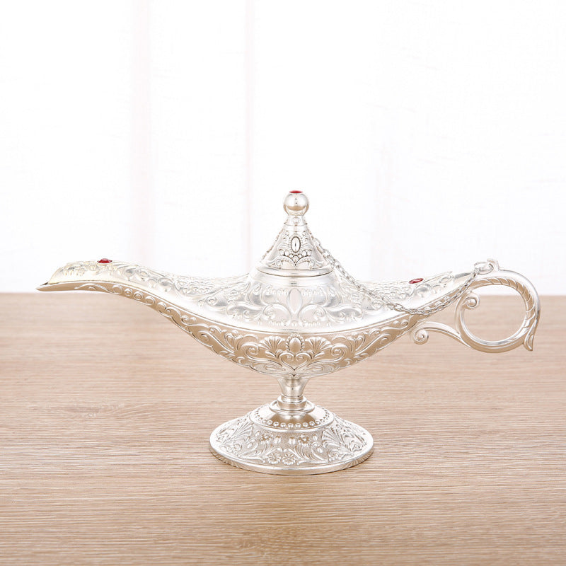 Aladdin Wunderlampe mit orientalischen Verzierungen