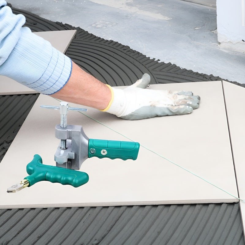 Fliesenschneider mit ergonomischem Griff