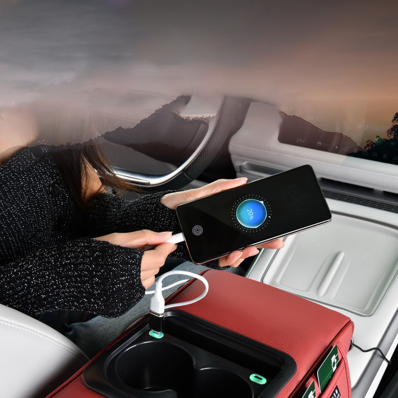 Auto-Mittelarmlehne mit USB-Ladefunktion und Stauraum