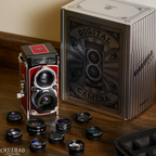Digitalkamera im Vintage-TLR-Design mit 10 Objektiven