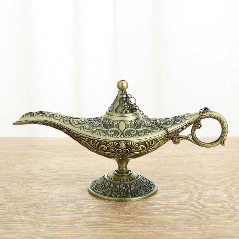 Aladdin Wunderlampe mit orientalischen Verzierungen