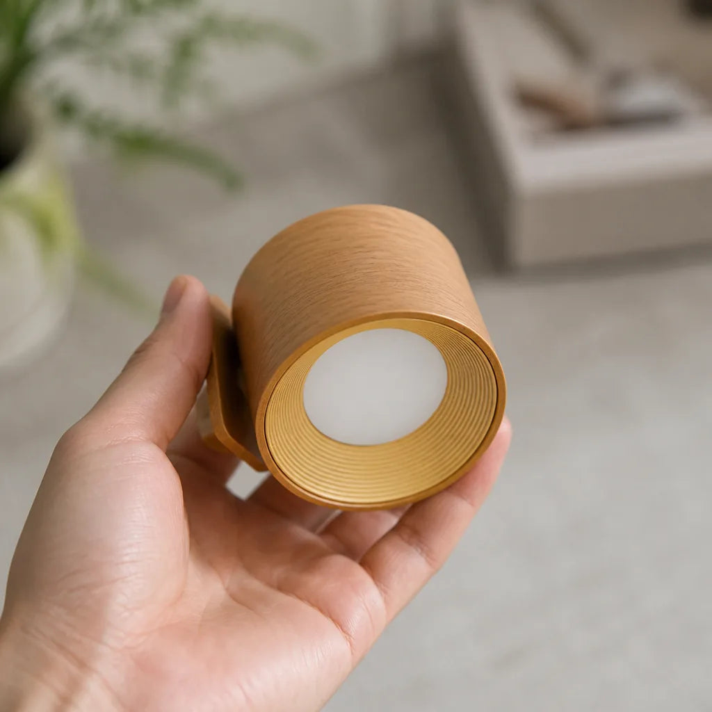 Kabellose Wandleuchte mit Magnetbefestigung, 360° drehbar, Fernbedienung, Warmweiß und Kaltweiß