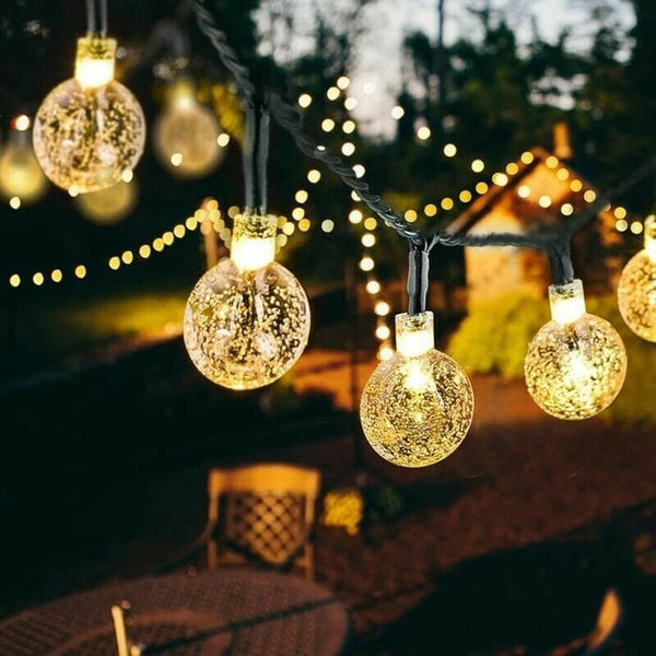 Solar-Lichterkette mit LED-Kugeln – Wetterfest und warmweiss