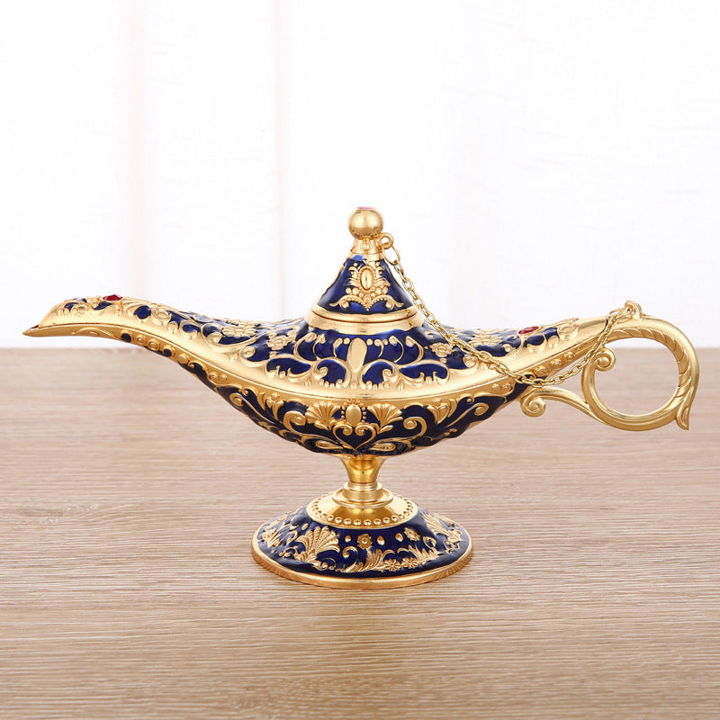 Aladdin Wunderlampe mit orientalischen Verzierungen