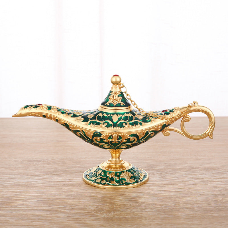 Aladdin Wunderlampe mit orientalischen Verzierungen