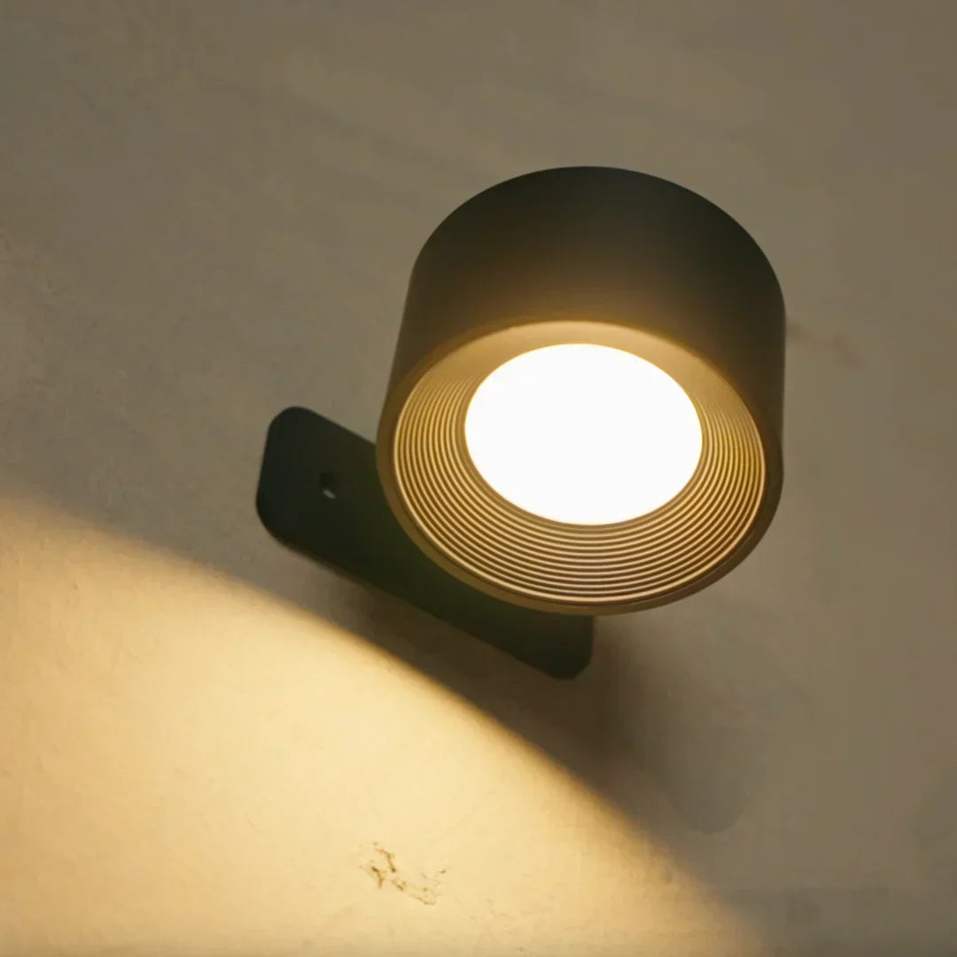 Kabellose Wandleuchte mit Magnetbefestigung, 360° drehbar, Fernbedienung, Warmweiß und Kaltweiß