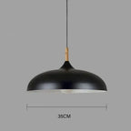 Pendelleuchte aus Eichenholz mit Metallschirm