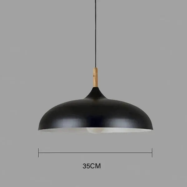Pendelleuchte aus Eichenholz mit Metallschirm