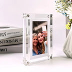 Digitaler Bilderrahmen aus Acryl mit 7" HD-Display