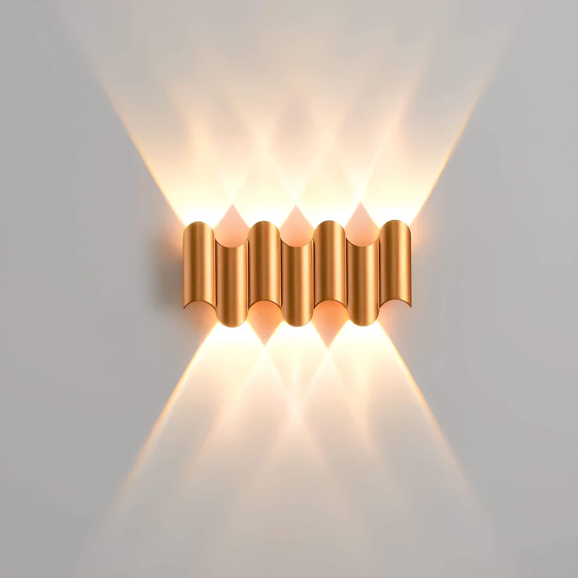 Aluminium Wandleuchte mit LED-Lichtakzent