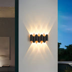 Aluminium Wandleuchte mit LED-Lichtakzent