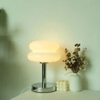 Glas-Tischlampe mit farbigem Lampenschirm