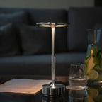 Kabellose LED-Tischleuchte mit Dimmer aus Edelstahl