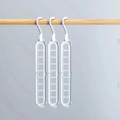 Kleiderschrank-Organizer — Mehr Ordnung und Platz schaffen