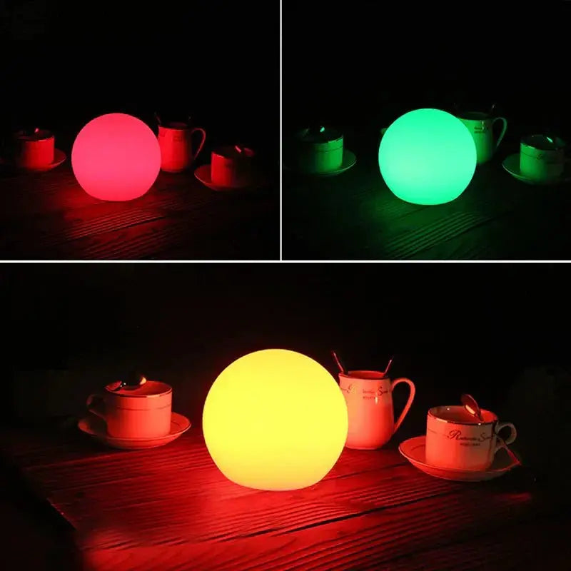 LED-Kugelleuchte mit 16 Farben und Fernbedienung