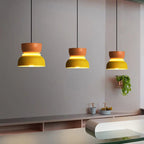 Pendelleuchte aus Metall im skandinavischen Design