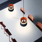 Pendelleuchte aus Metall im skandinavischen Design