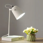Tischlampe aus Metall mit verstellbarem Schirm