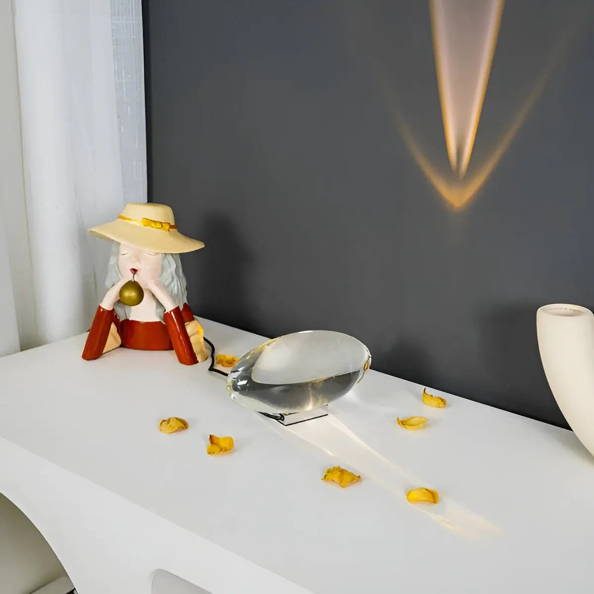 LED-Tischlampe aus Kristallglas mit Chromsockel