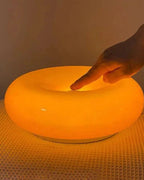 LED-Tischleuchte im Donut-Design – Orange und Weiß