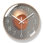 Designer-Wanduhr mit Pendel und Ambientelicht