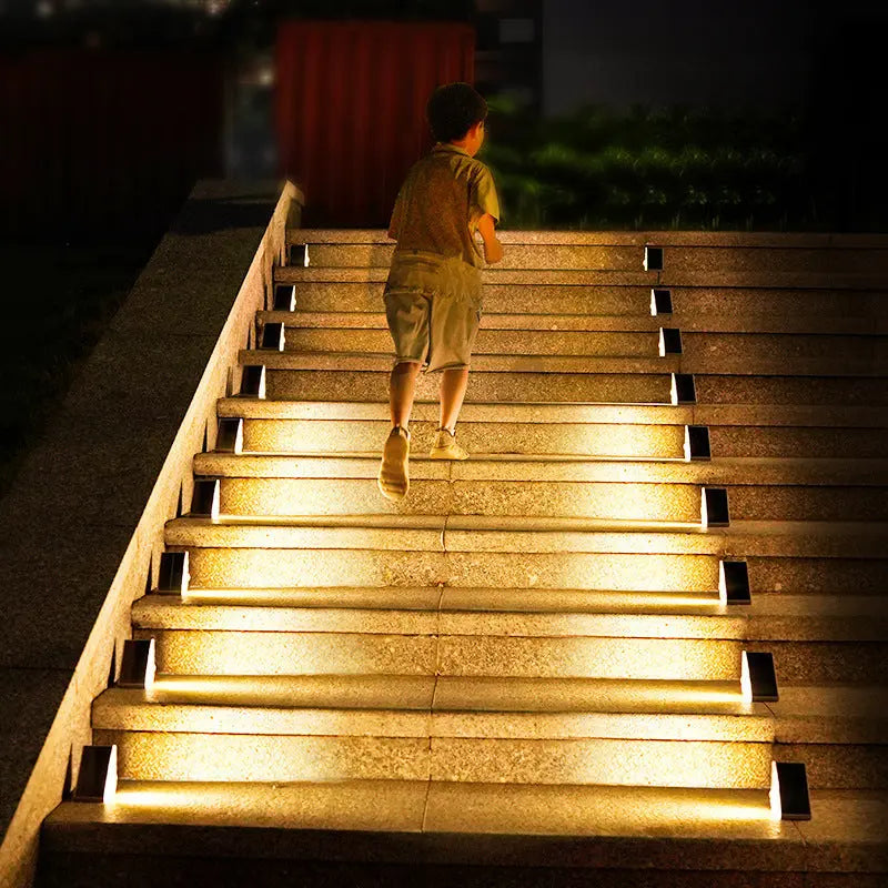 Solar-Treppenleuchten für Außen – Warmweißes LED-Licht