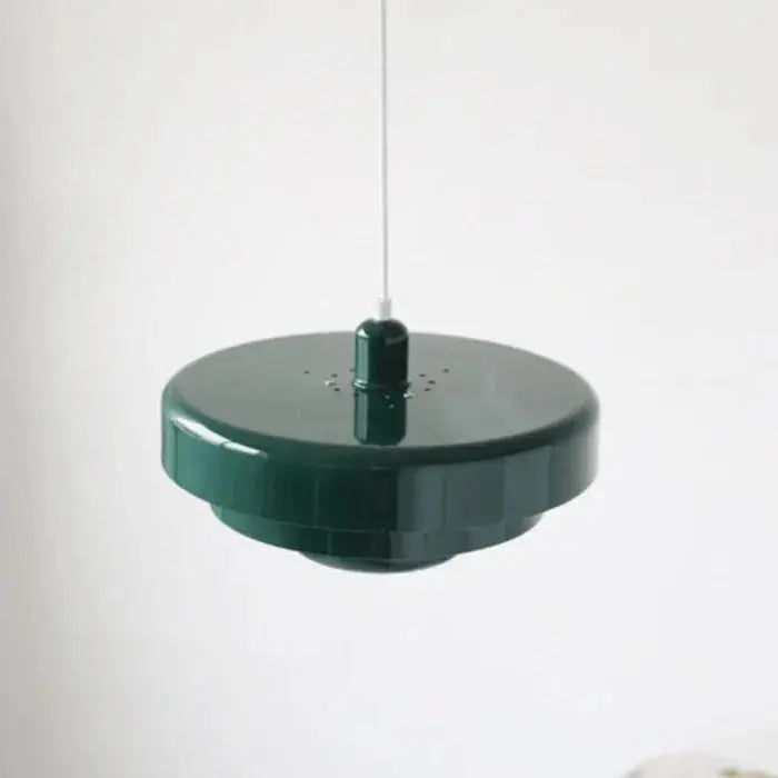 Pendelleuchte aus Metall mit gestuftem Design