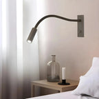 Wandleselampe mit flexiblem Schwanenhals und LED-Dimmer