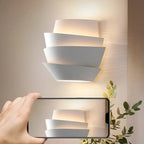 Wandleuchte aus mattem Eisen mit Schichtlicht-Design
