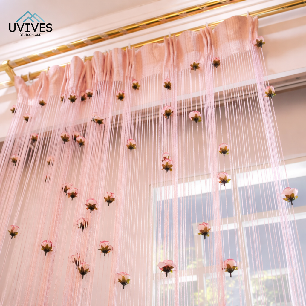 Elegante Vorhänge mit Rosen-Design für Privatsphäre