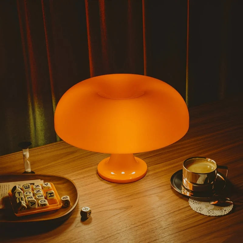 Pilz-Tischleuchte, dimmbar mit drei Lichtfarben, USB, Retro-Design