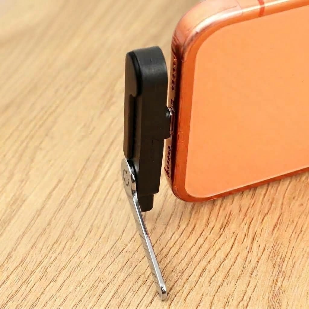 USB-C-Ladeadapter mit 360°-Klappständer