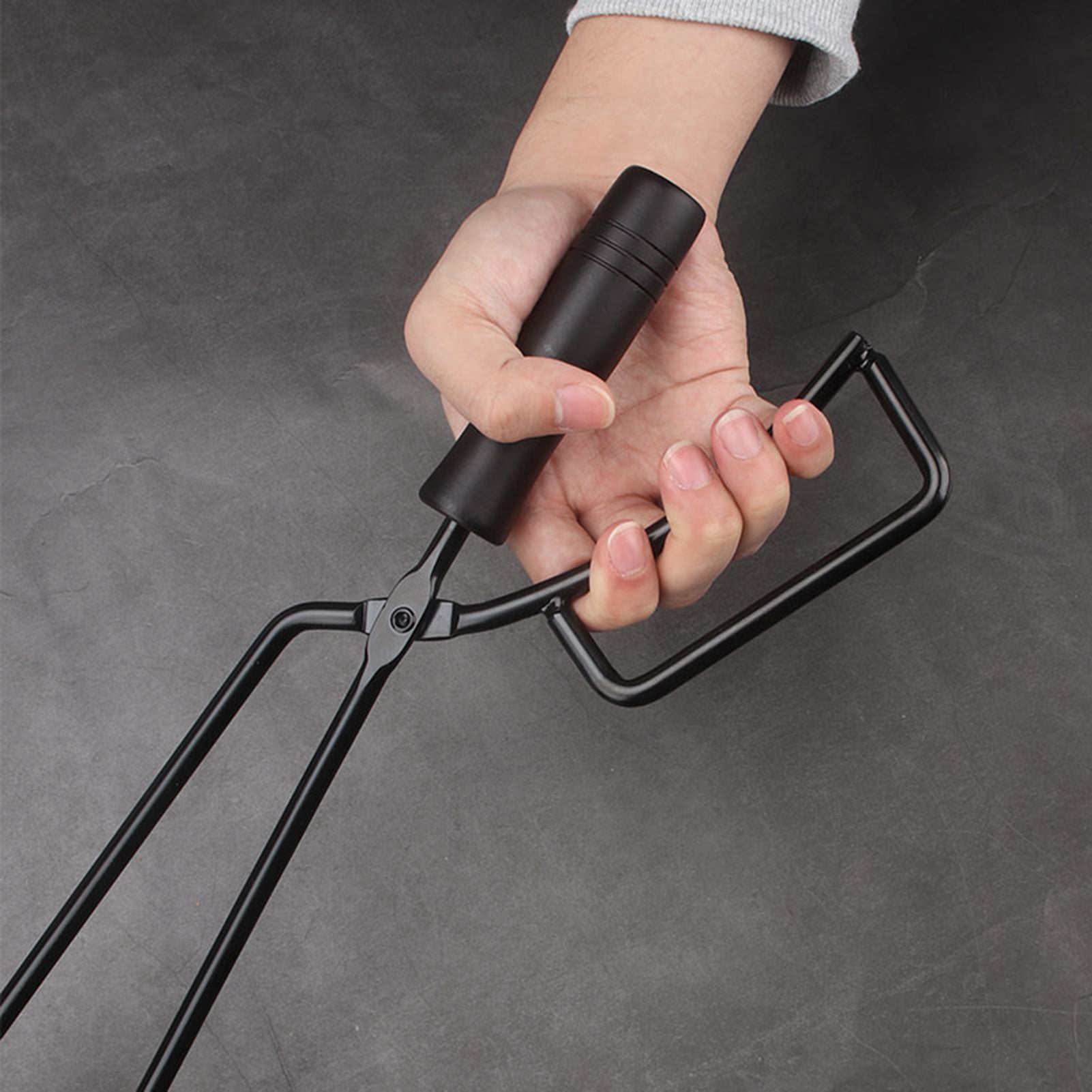 Feuerzange mit Lederscheide – Robuste Grillzange
