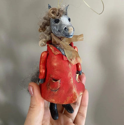 Handgefertigter Weihnachtsanhänger – Natürlicher Charme aus Papier