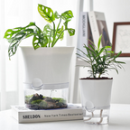 Selbstbewässernder Blumentopf mit integriertem Wassertank