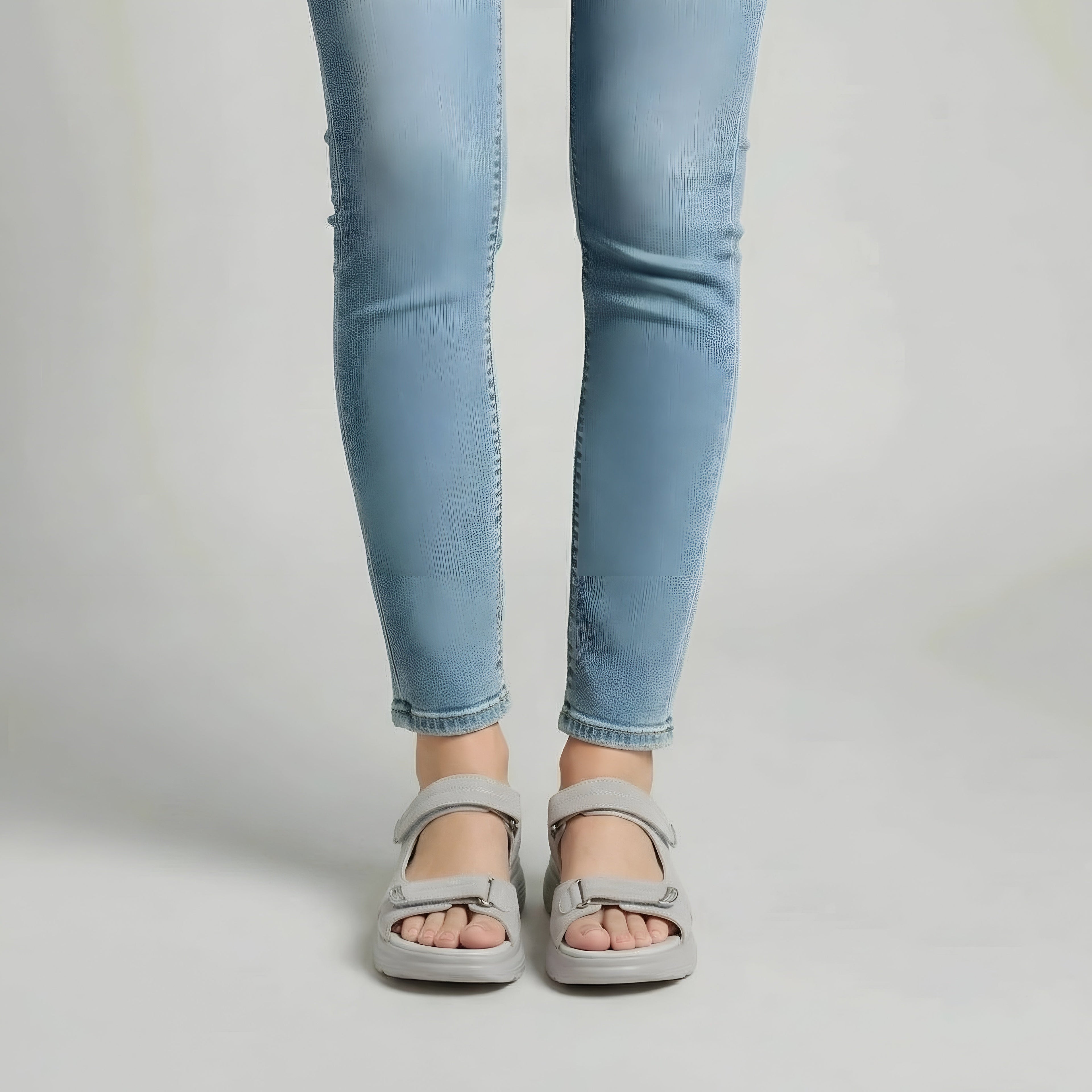 Komfort-Sandalen mit verstellbaren Riemen
