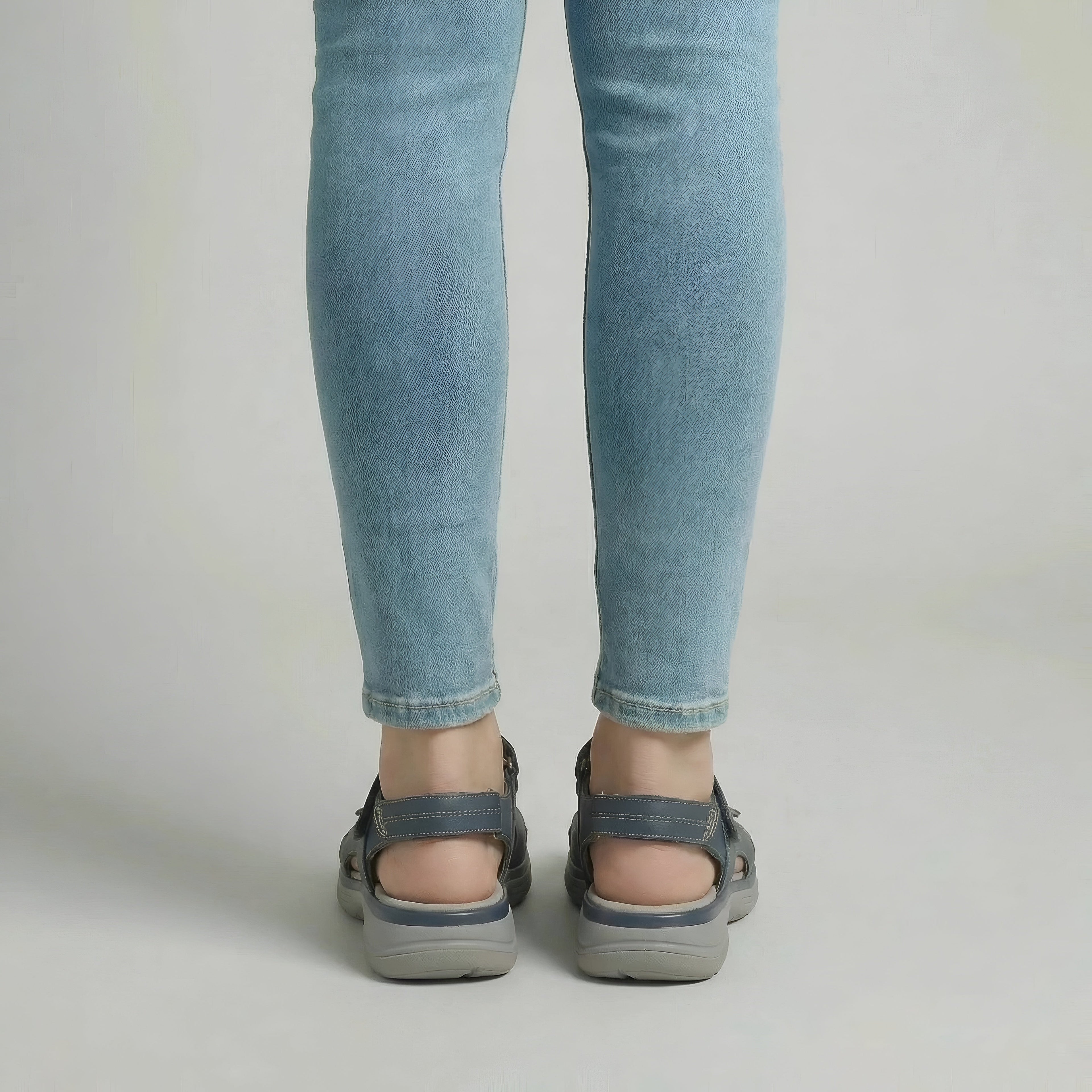 Komfort-Sandalen mit verstellbaren Riemen