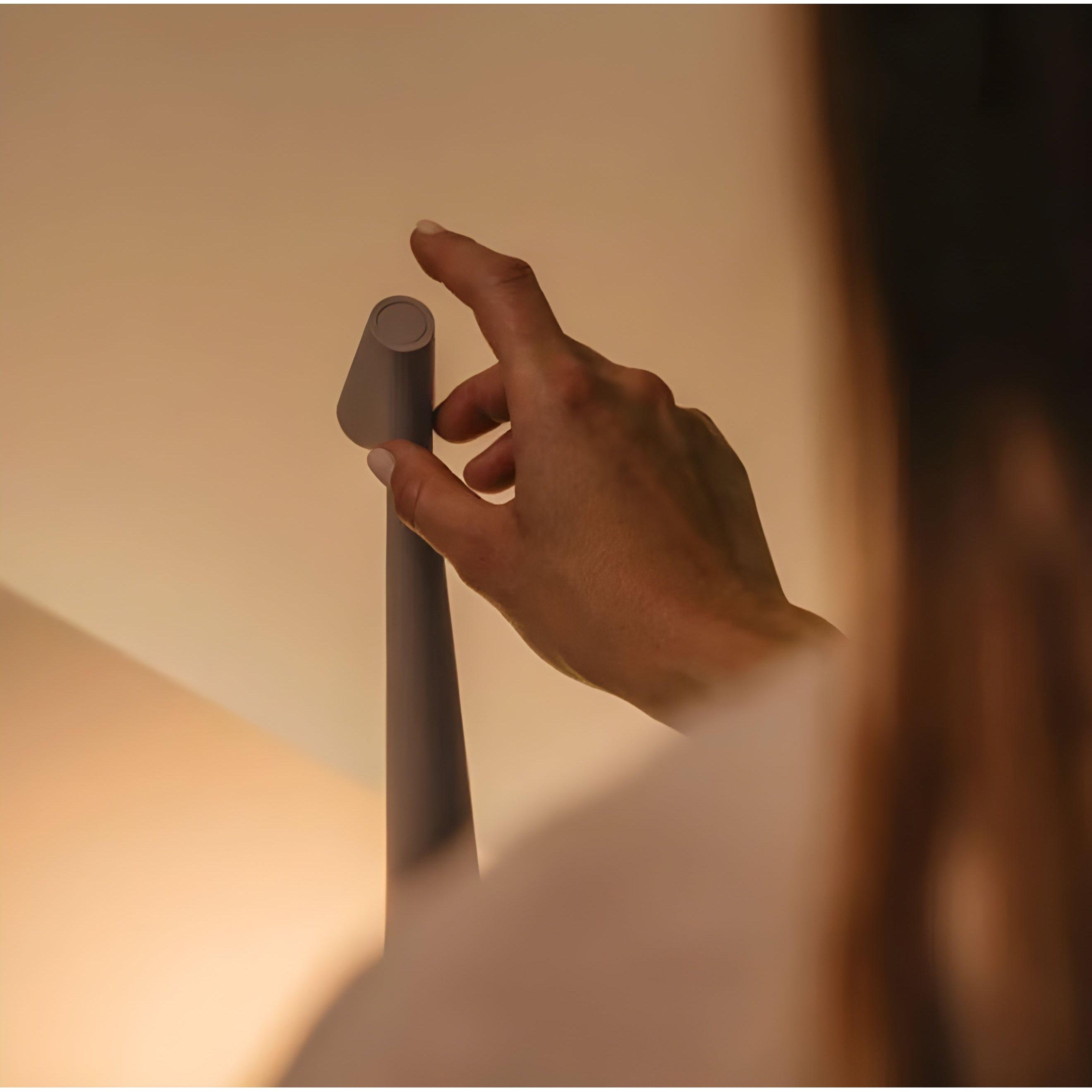 LED Tischlampe kabellos – Nordisches Design