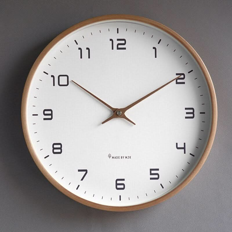 Skandinavische Wanduhr Holz mit lautlosem Quarz-Uhrwerk