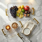 Serviertablett-Set mit Kristallmuster und goldenen Griffen