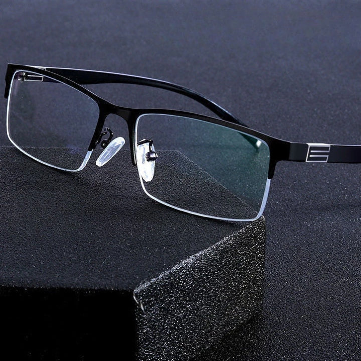 Bifokale Lesebrille Halbrand – Nah und Fern