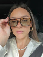 Sonnenbrille mit UV-Schutz – Quadratisches Gestell aus Kunststoff